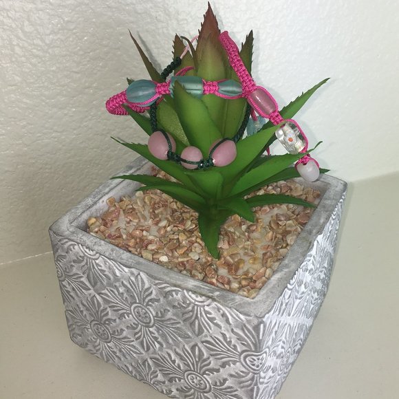 Handmade Chinese Knotting Bracelet W/ Glass Beads - Picture 8 of 8